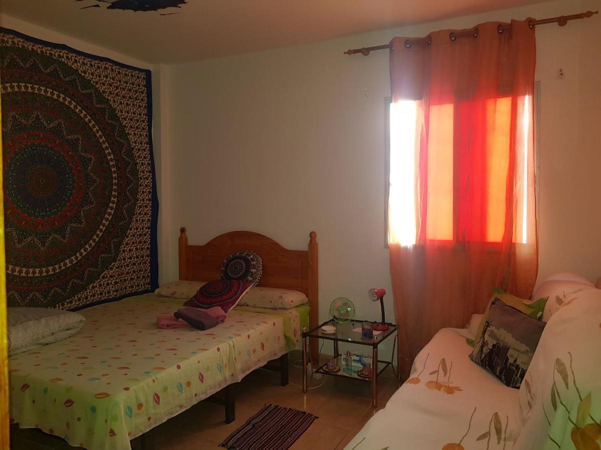 Laurainu Quarto em Acomodações Particulares *