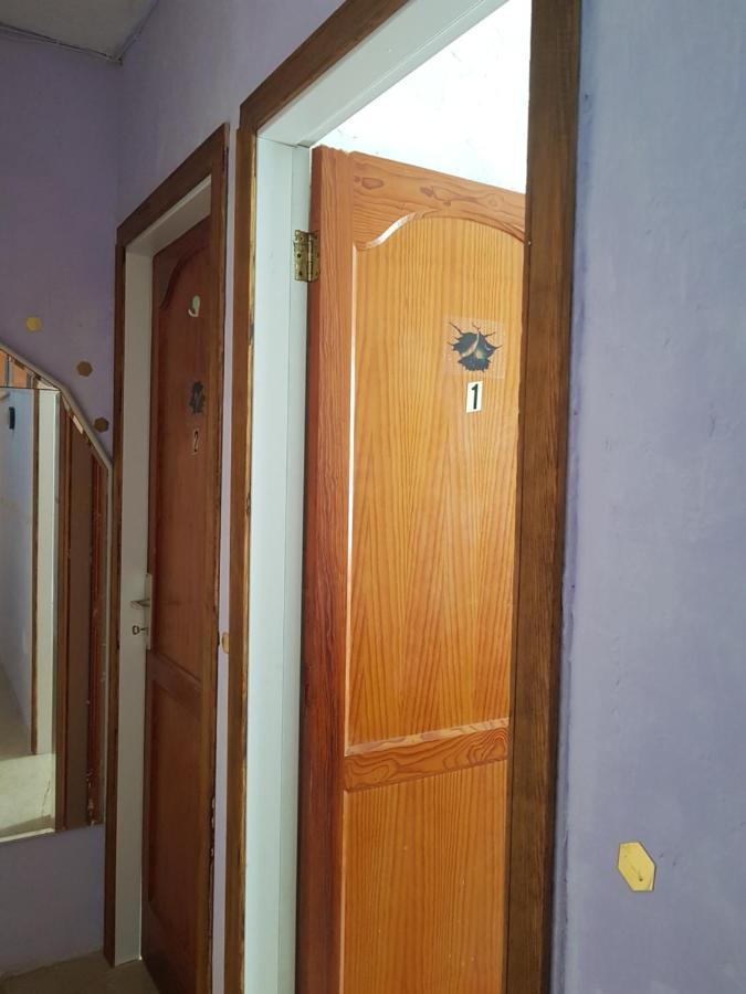 Laurainu Quarto em Acomodações Particulares *